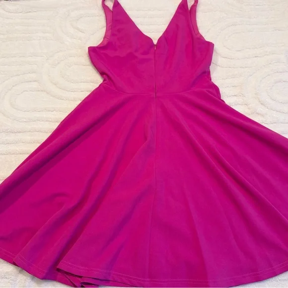 Lulu's Fuchsia Dress - Picture 3 of 5
